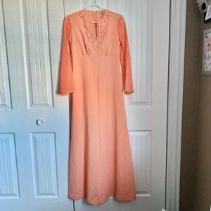 Vintage Coral Bell-Seeve Boho Dress